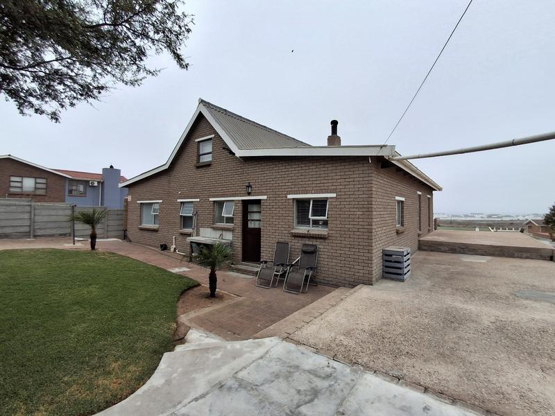 4 Bedroom Property for Sale in Sandy Point Western Cape